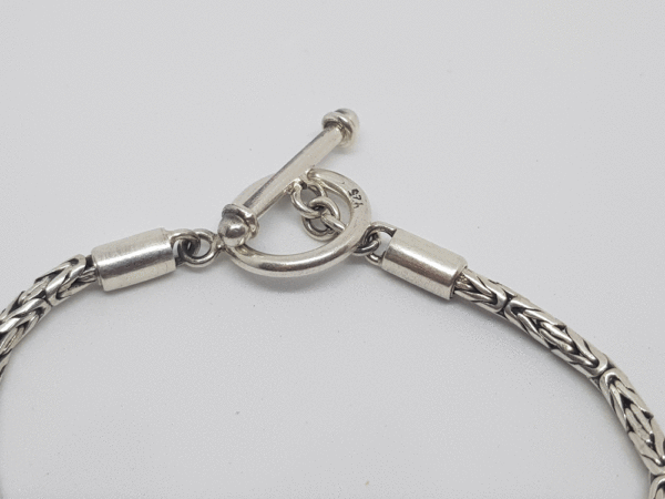 Armband Koningsschakel, Antiek