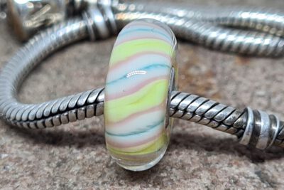 Glasbedel Striped